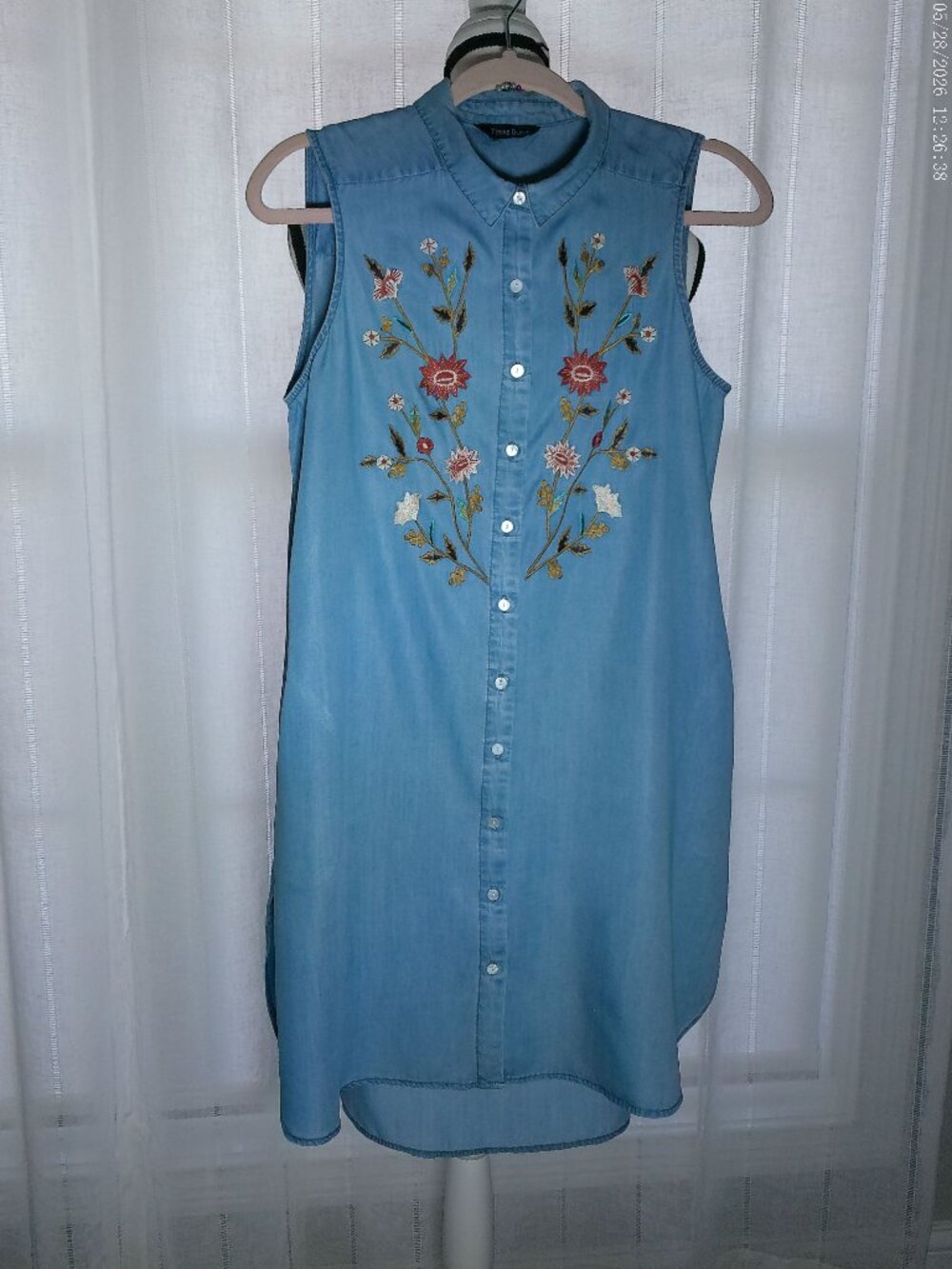 TERRE BLEUE NWOT Slveless Collared Button-Up Embroirdered Lyocell Denim Dress S